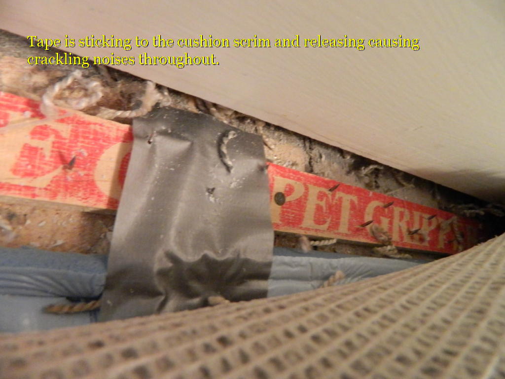 Contact between two components in the carpet can cause crackling noises.